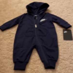 Brand new Nike pullover